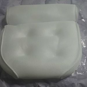 Tub pillow